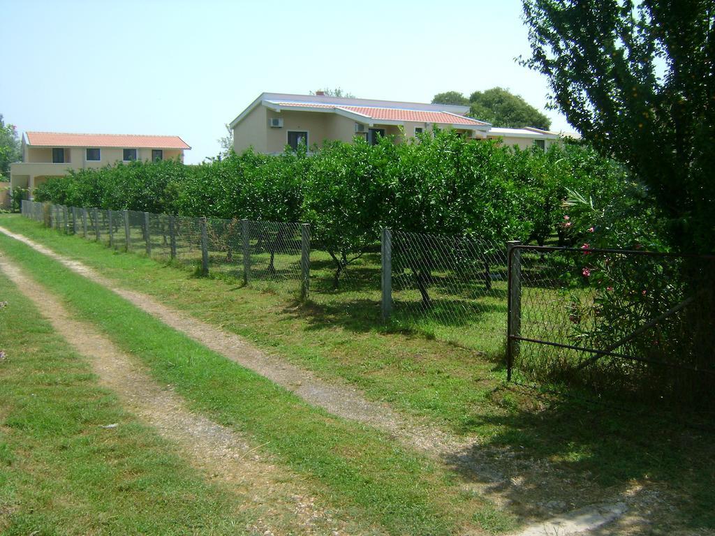 Niki Apartments Ulcinj Exterior photo